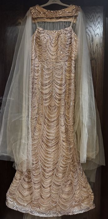 Официални рокли 40 размери