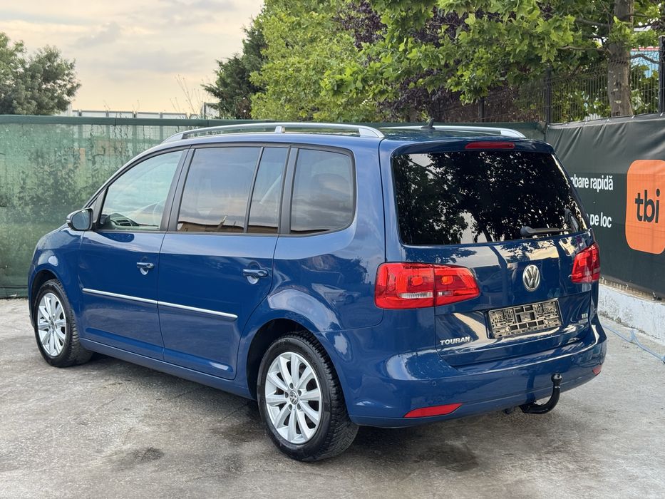 VOLKSWAGEN Touran 2012 — imagine 3