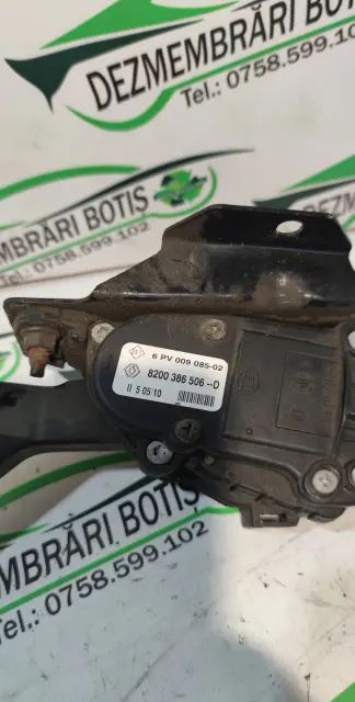Pedala acceleratie 8200 386 506 D Dacia Logan 2010 1.5 D MT (86 hp)