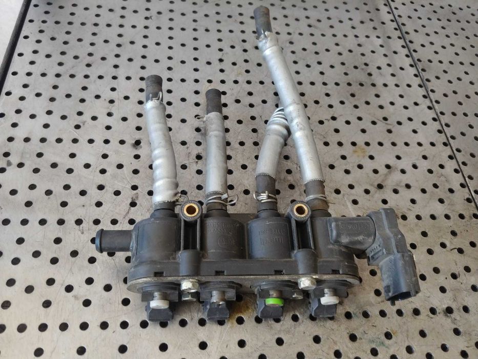 rampa injectoare gaz gpl 1.2 b d4fp744 renault clio 4 110r-000057 67r-010233