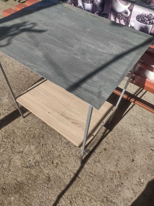 Градинска  дървена маса