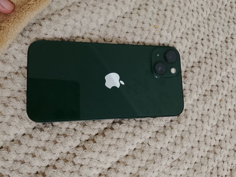 IPhone 13 зелёный