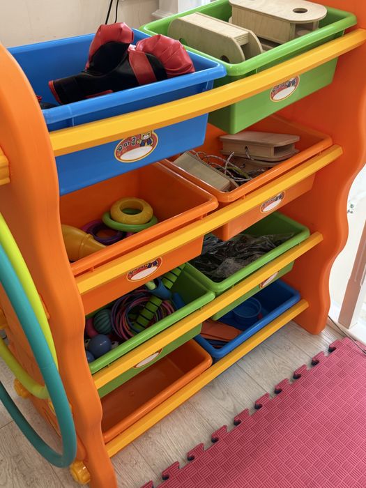 Стеллаж для игрушек