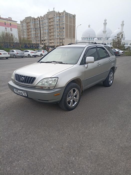Продам авто Лексус RX 300