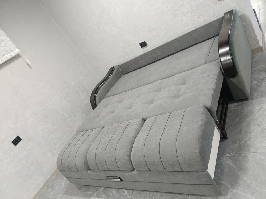 Акция!!! Продам 3хмесный диван