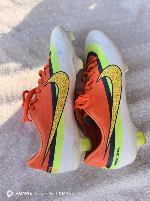 Детски професионални бутонки nike CR7  висок клас номер 38.5 стел24см