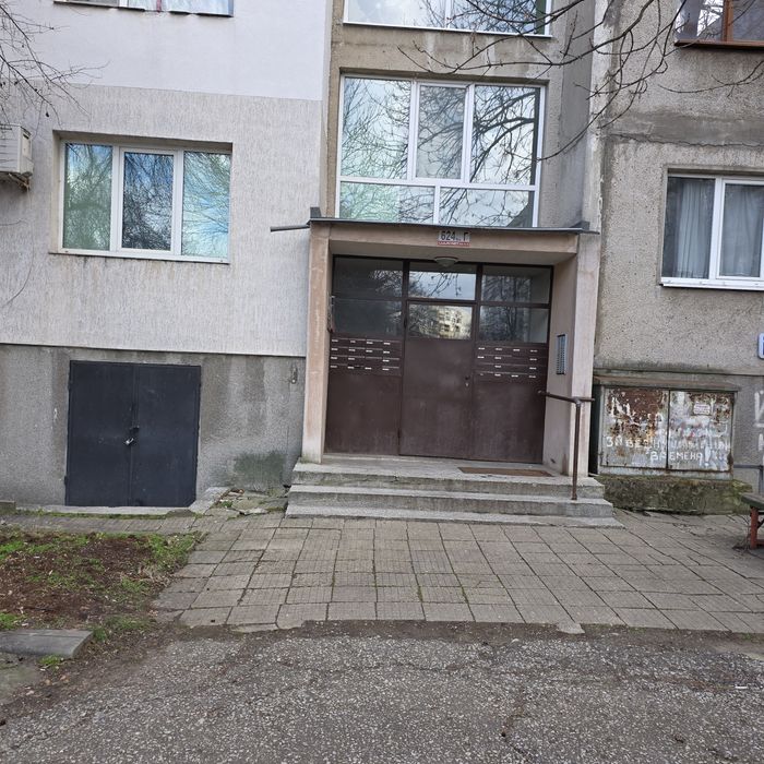 Двустаен апартамент