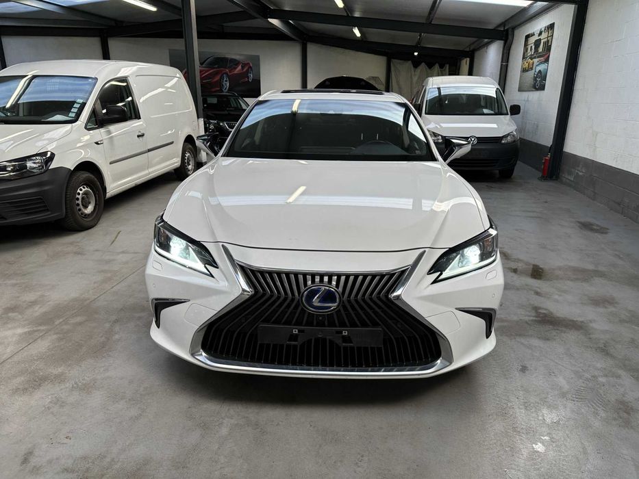 Lexus ES 300 H An 2021