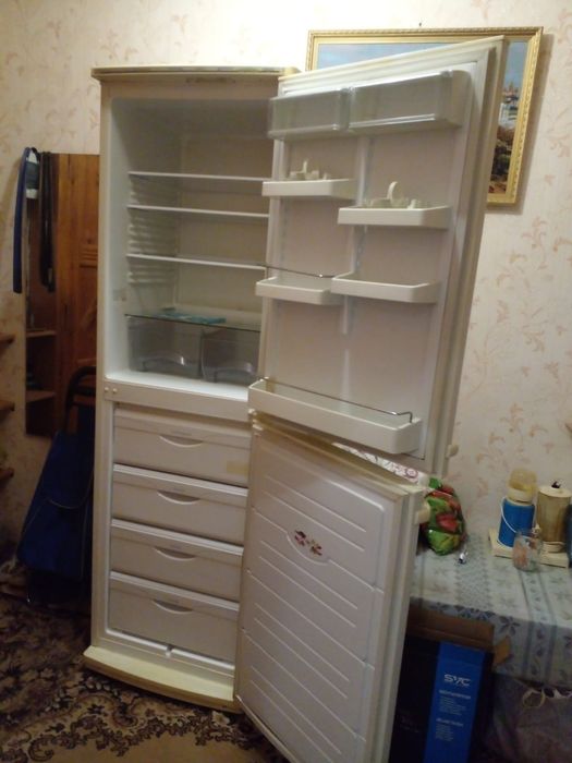 Продам холодильник