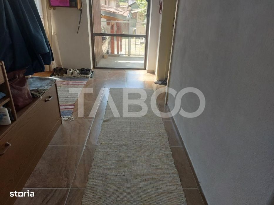 Casa si curte individuala 2 corpuri de casa separate 4 camere gradina