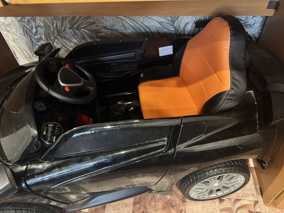 Продам детскую машину