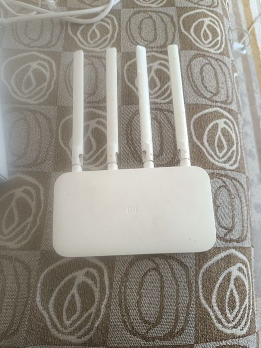 Продам роутер XIAOMI