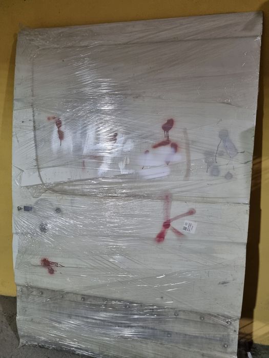 Продаю Дверь на Мерседес Спринтер