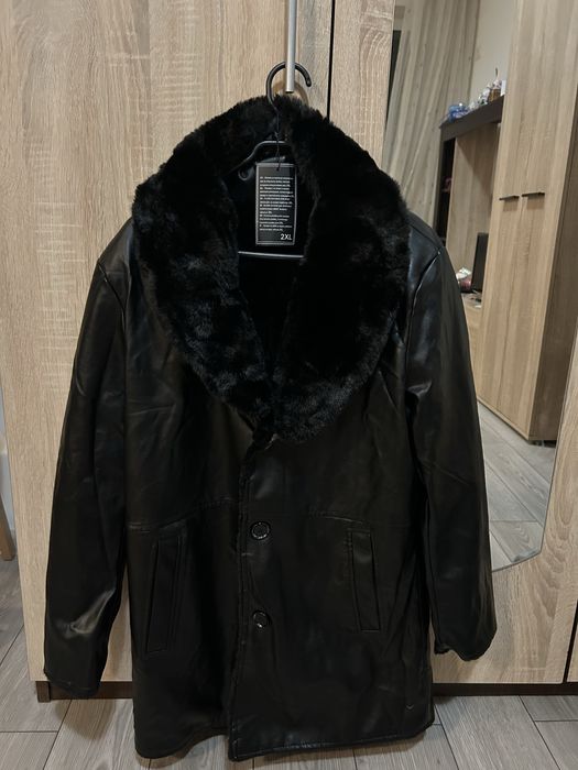 Jacheta/ geaca de piele cu blana