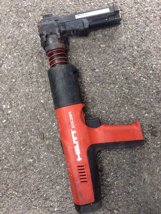 Pistol cuie beton hilti dx351