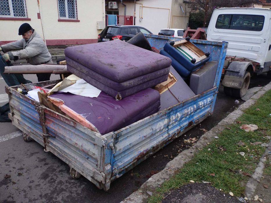 Transport moloz,gunoi, aruncat saltele pat,lemne,sufragerie
