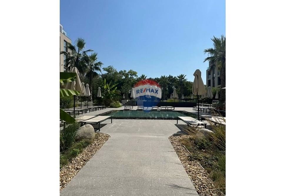 Продава се Едностаен апартамент в к.к. Св.Св. Константин и Елена - 53 кв.м за 4076 €/кв.м - Снимка #2