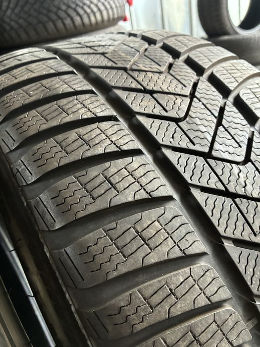 275/40/18 Пирели Зимни