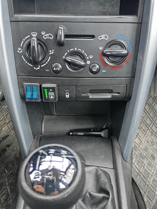 Пежо 207 1.4 газ