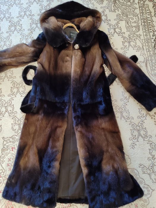 Продам норковую шубу