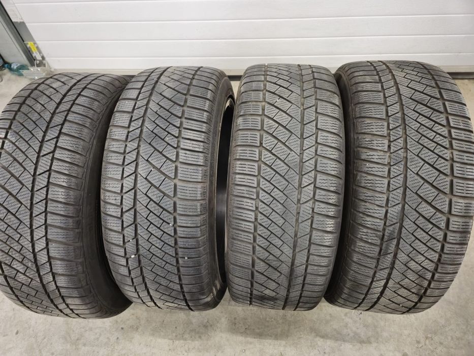 4 anvelope iarna Continental 255 40 20 stare buna