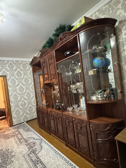 Продается шкаф для гостиной