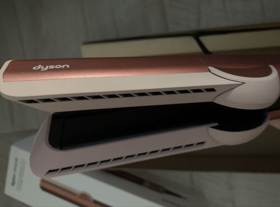 Dyson airstrait cumparata din Altex