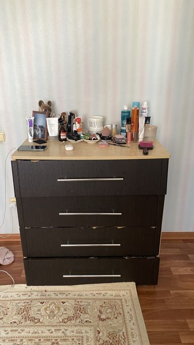 Продается комод и шкаф для спальни