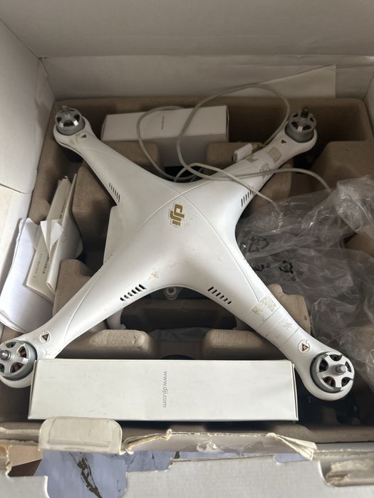 Дрон dji hantom 3 pro