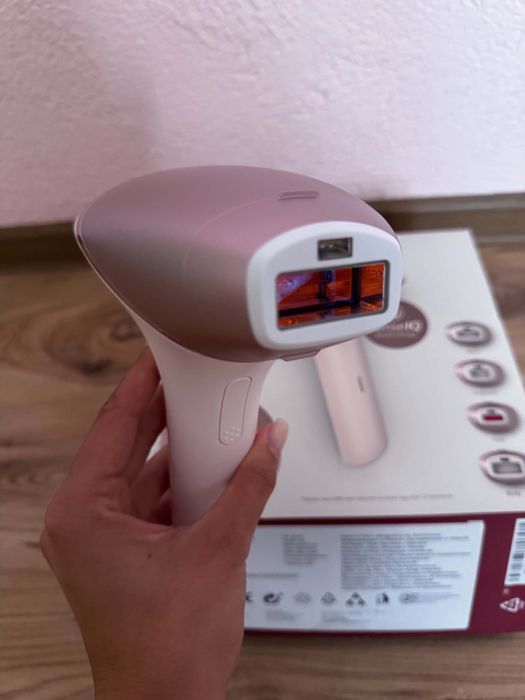 Фотоепилатор Philips Lumea IPL 9900 - НОВ