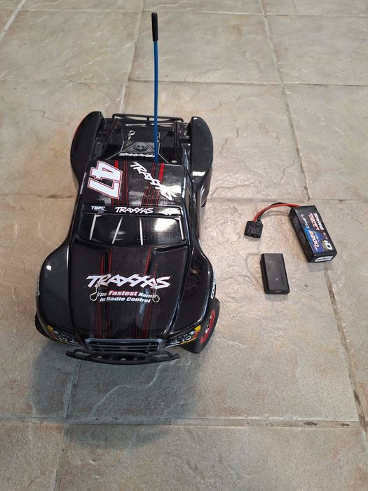 Traxxas Slash automodel scala 1/16