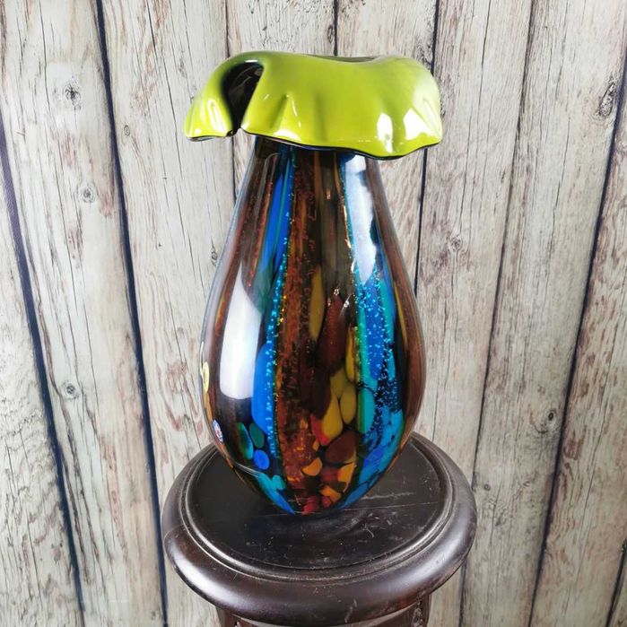 Голяма стъклена ваза - Разцъфване