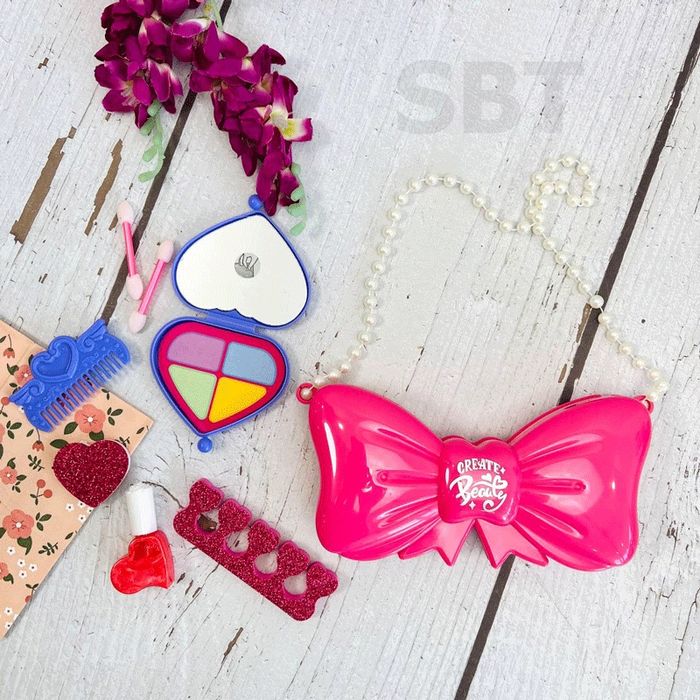 Детски комплект за гримове с чантичка