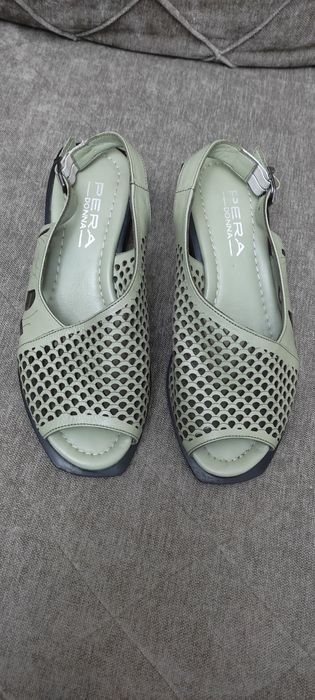 Босоножки фирменные привезённые
