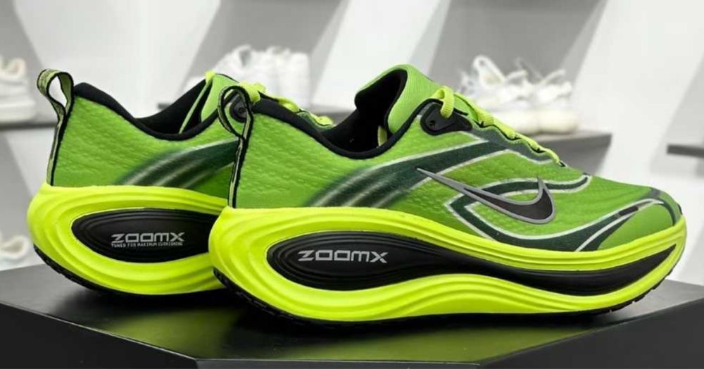 Нови мъжки маратонки Nike Vomero Plus Ekiden Pack Volt