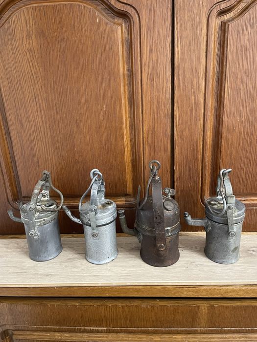 Vand 4 lămpi vechi de miner