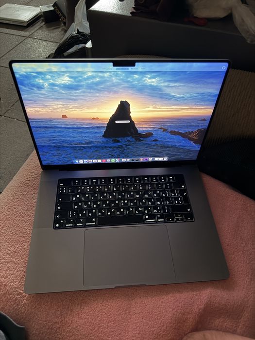 MacBook Pro 16 - 2023 года 16/1000гб