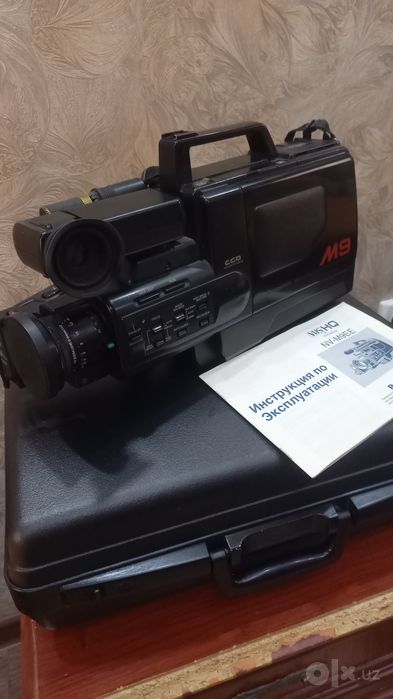 Продам  срочно! Видеокамеру фирмы Panasonic M9 производство япония!