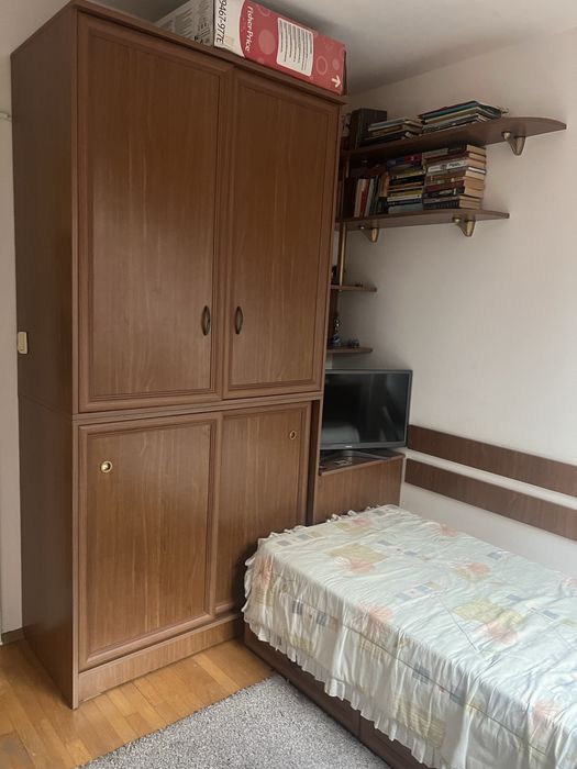 Обзавеждане за стая с легло 90х180