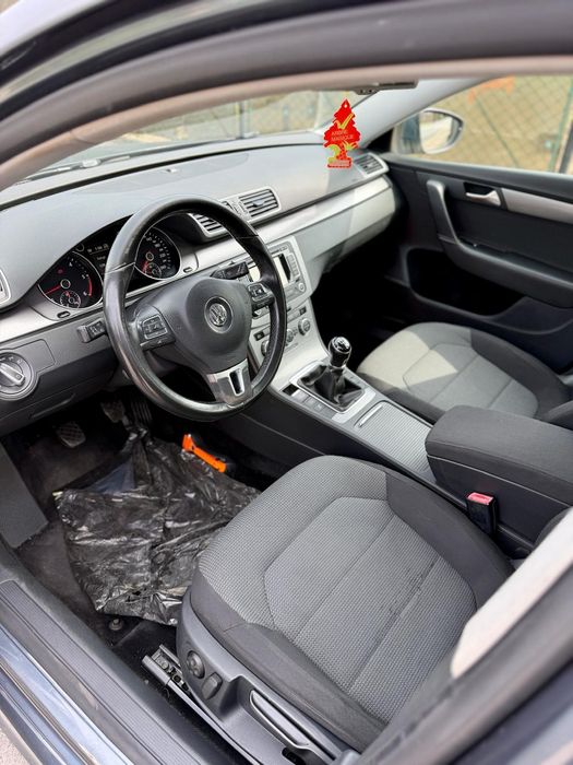 VOLKSWAGEN Passat 2013 — imagine 5