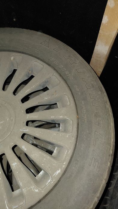 Шины 195/60 R15. .