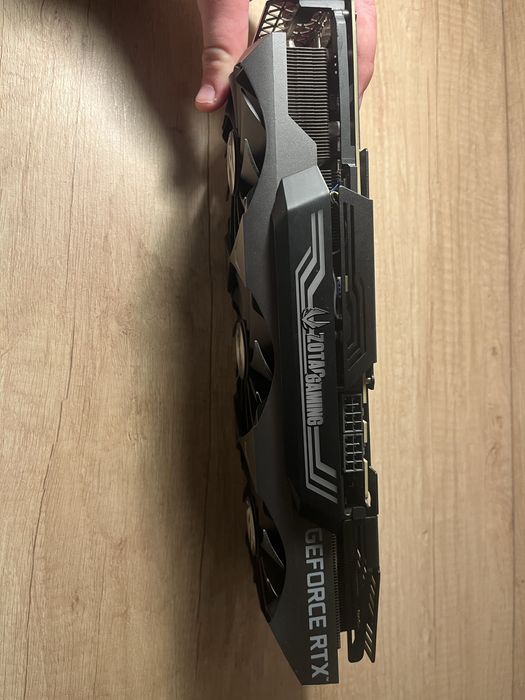 RTX 3080 Zotac.