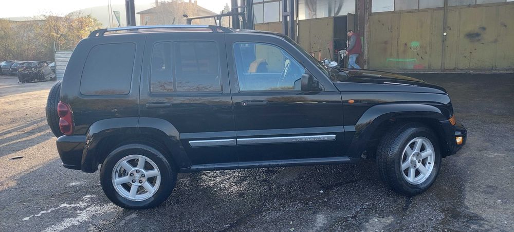 Jeep Cherokee 2,8 CDI, Джип Чероки на части! 
Юли 2006