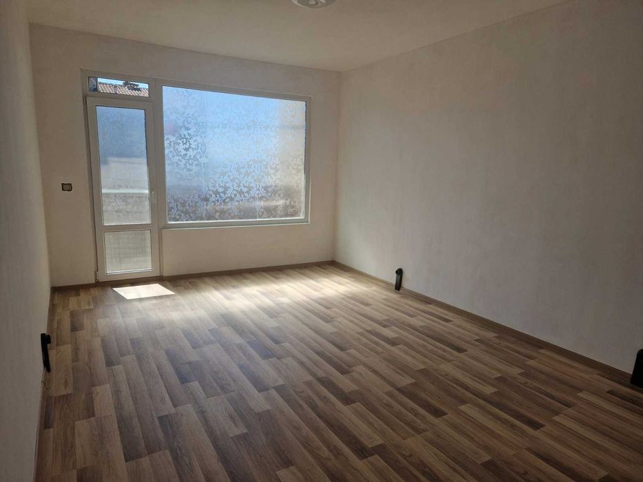 Продава се Тристаен апартамент в Ямбол, Боровец - 68 кв.м за 1125 €/кв.м - Снимка #11