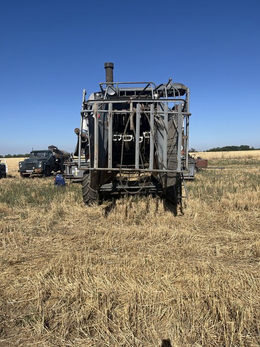 Продам комбайн Вектор