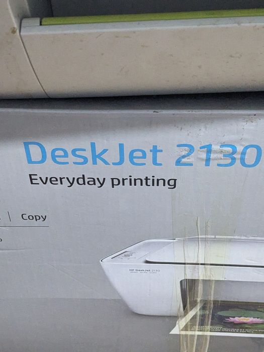 Цветной принтер DeskJet 2130 3в1