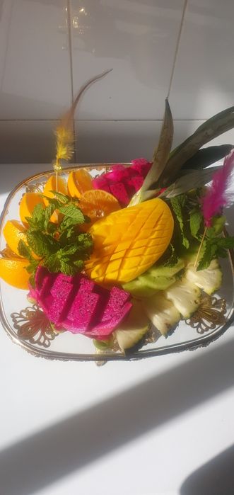 Karving xizmatlari - mevalarni kesish, Toshkent