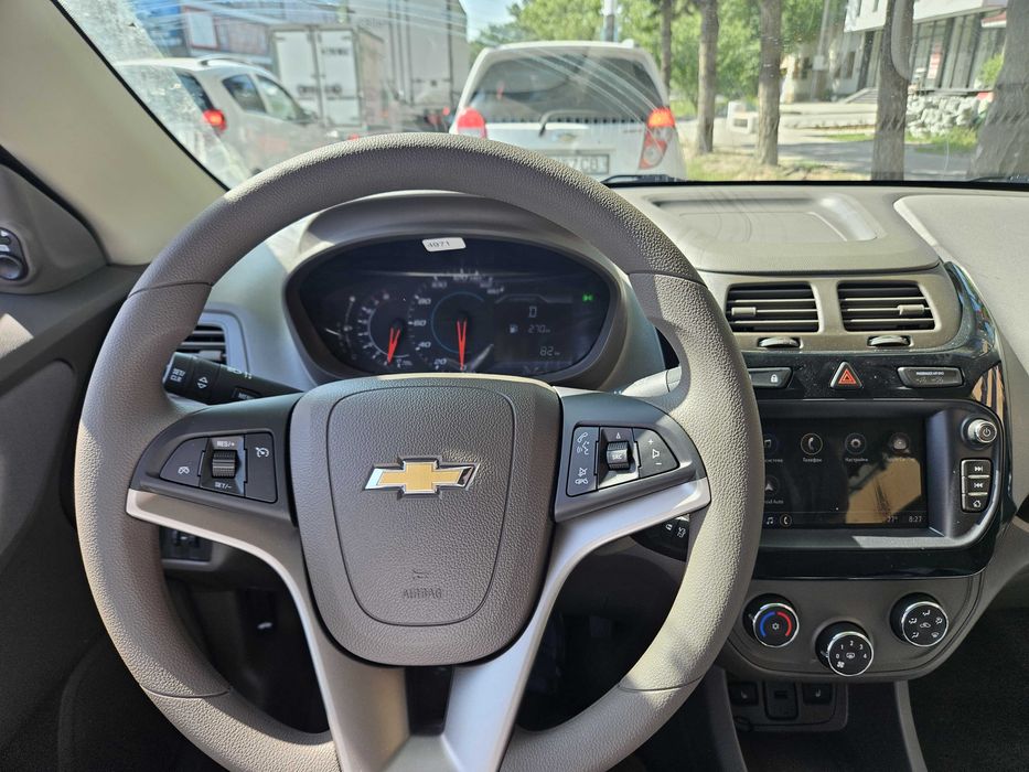 Chevrolet Cobalt 2026 — 4