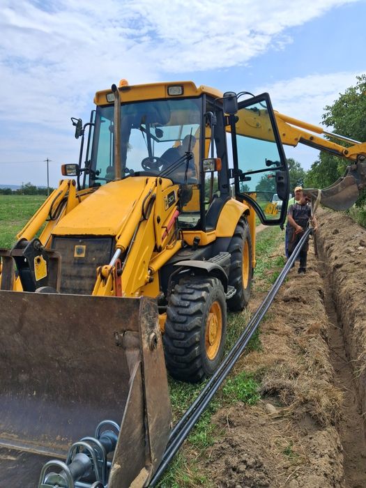 Prestari servicii buldoexcavator