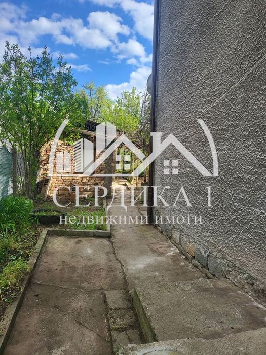 Къща в Перник, област-с.Драгичево